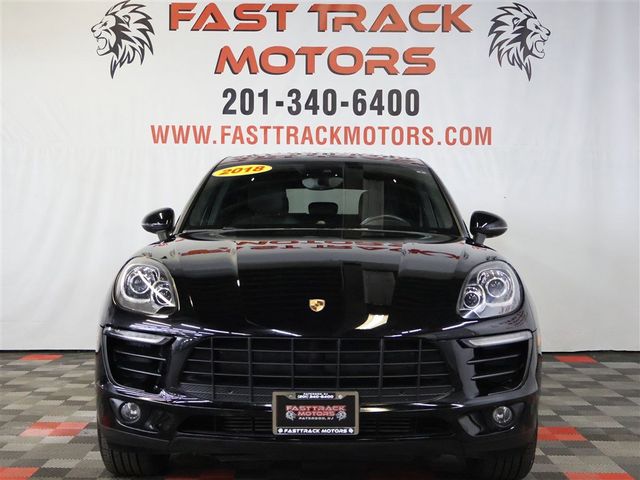 2018 Porsche Macan 