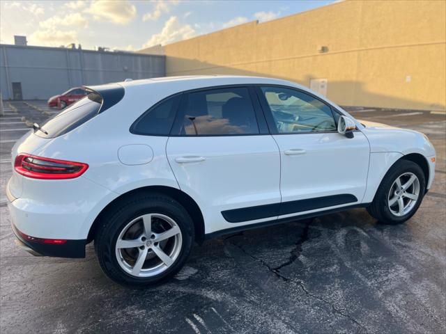 2018 Porsche Macan Sport Edition