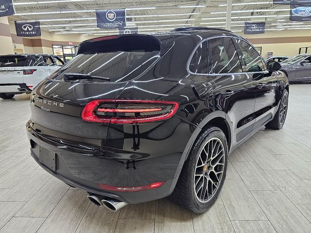 2018 Porsche Macan 