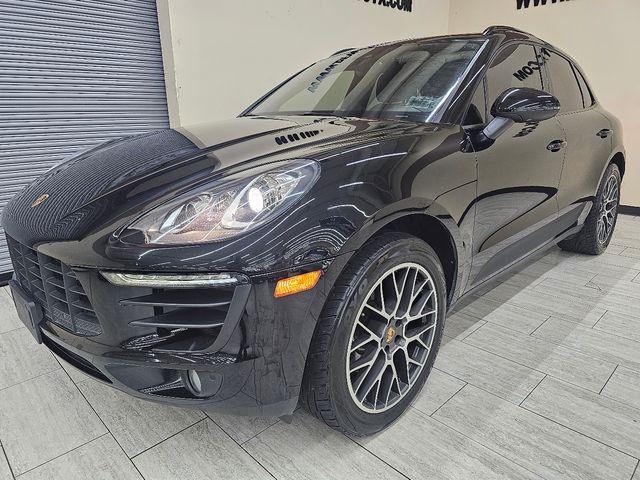 2018 Porsche Macan 