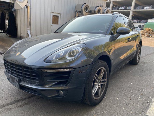 2018 Porsche Macan Sport Edition