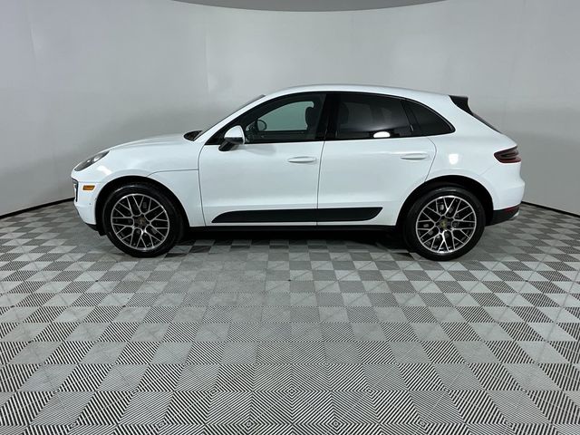 2018 Porsche Macan 