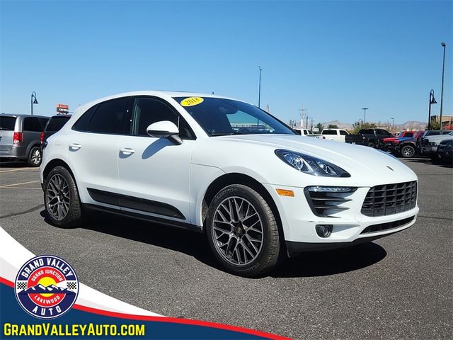 2018 Porsche Macan Sport Edition