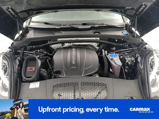 2018 Porsche Macan Sport Edition