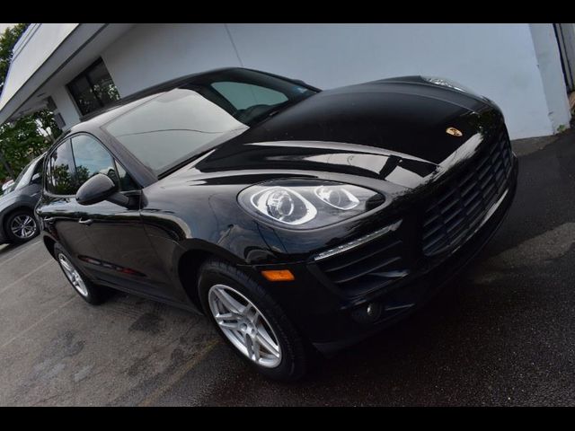2018 Porsche Macan Sport Edition