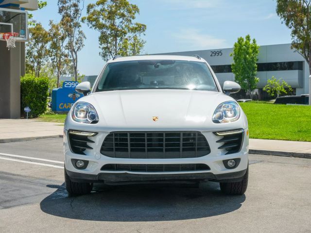 2018 Porsche Macan Sport Edition