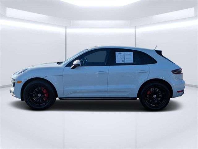 2018 Porsche Macan Turbo