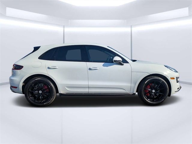 2018 Porsche Macan Turbo