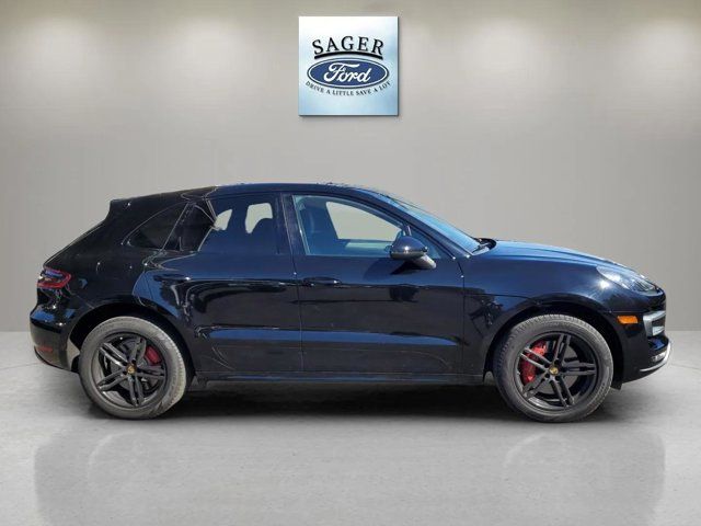 2018 Porsche Macan Turbo