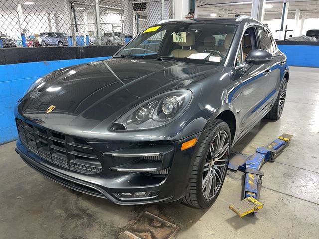 2018 Porsche Macan Turbo