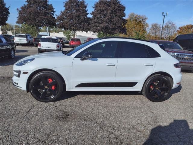 2018 Porsche Macan Turbo