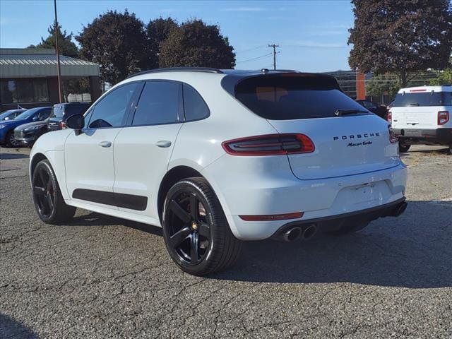 2018 Porsche Macan Turbo