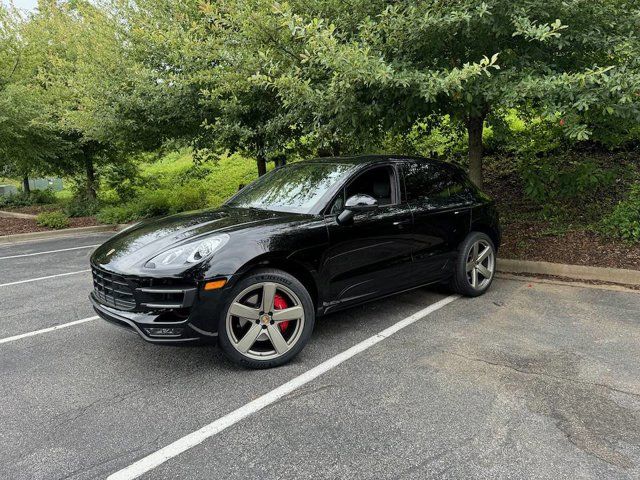 2018 Porsche Macan Turbo