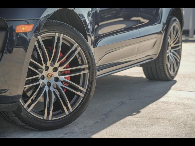 2018 Porsche Macan Turbo