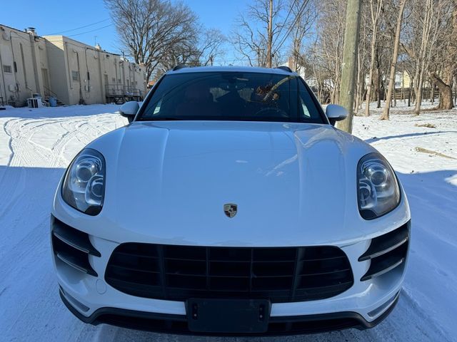 2018 Porsche Macan Turbo