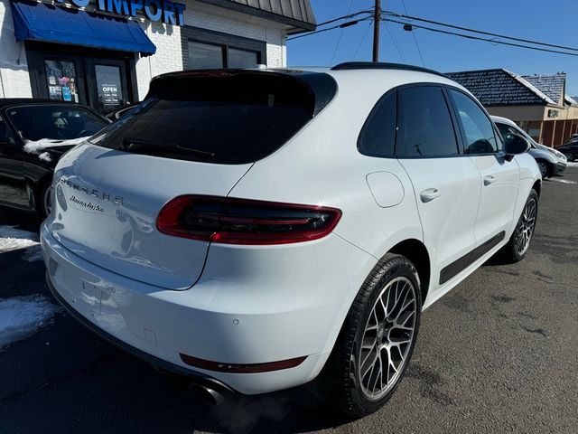 2018 Porsche Macan Turbo