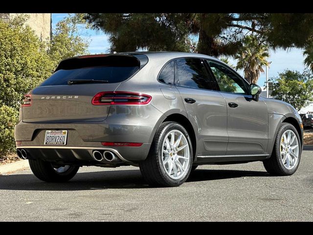 2018 Porsche Macan Turbo