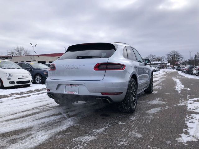 2018 Porsche Macan Turbo