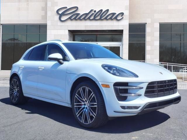 2018 Porsche Macan Turbo