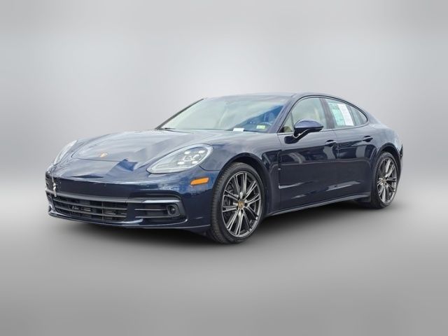 2018 Porsche Panamera 4