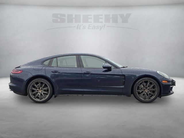 2018 Porsche Panamera 4