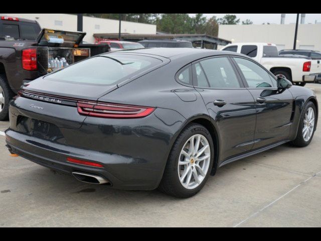 2018 Porsche Panamera 4