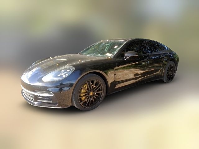 2018 Porsche Panamera 4