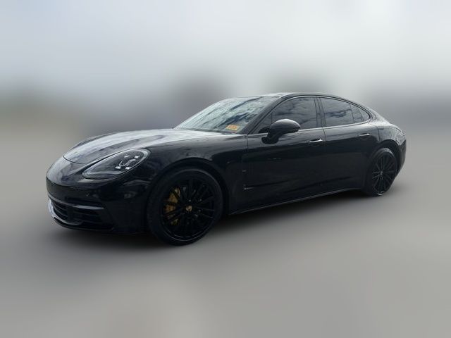 2018 Porsche Panamera 4