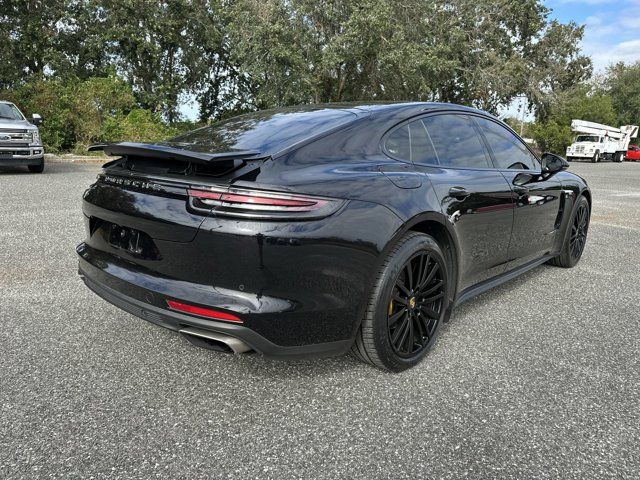 2018 Porsche Panamera 4