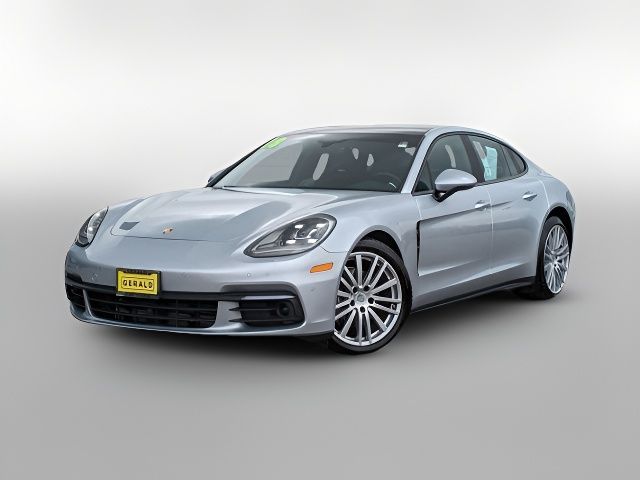2018 Porsche Panamera 4