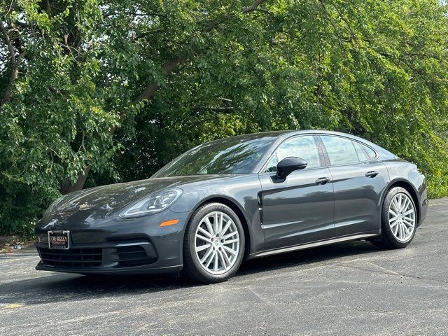 2018 Porsche Panamera 4