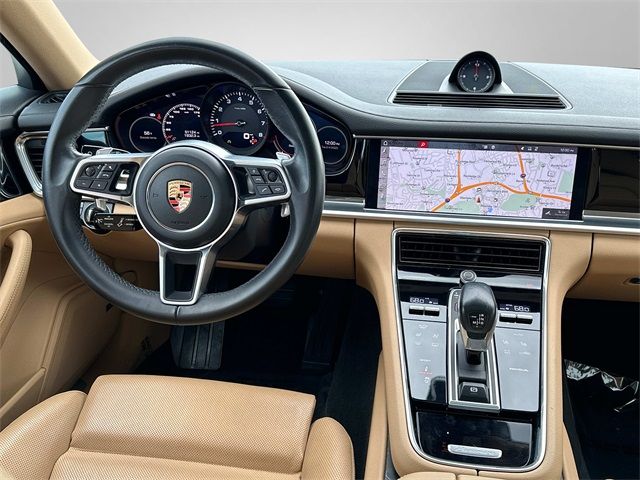 2018 Porsche Panamera 4