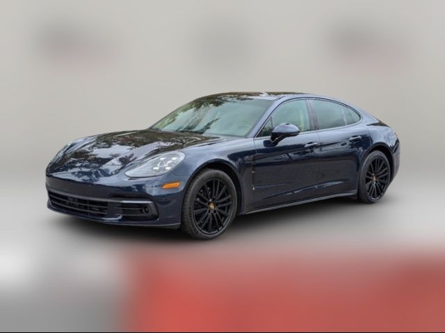 2018 Porsche Panamera 4