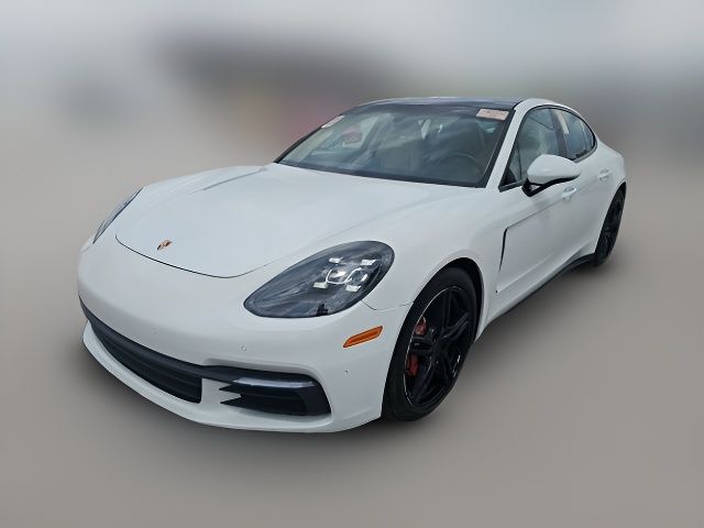 2018 Porsche Panamera 4