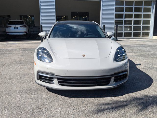 2018 Porsche Panamera 4