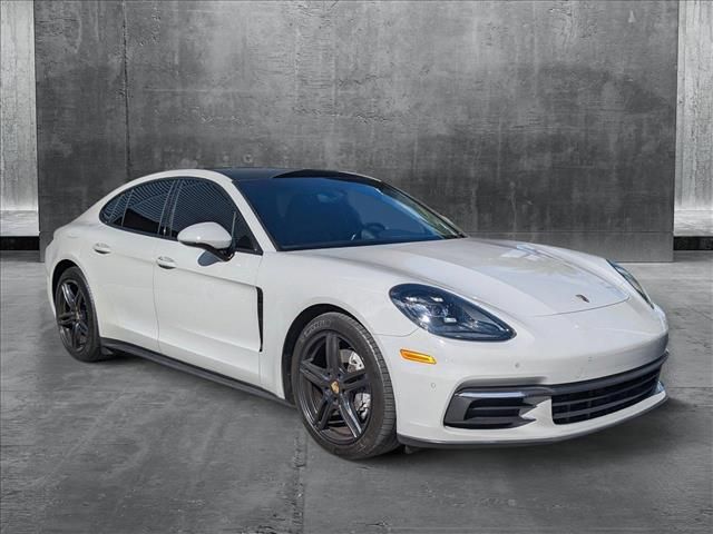 2018 Porsche Panamera 4