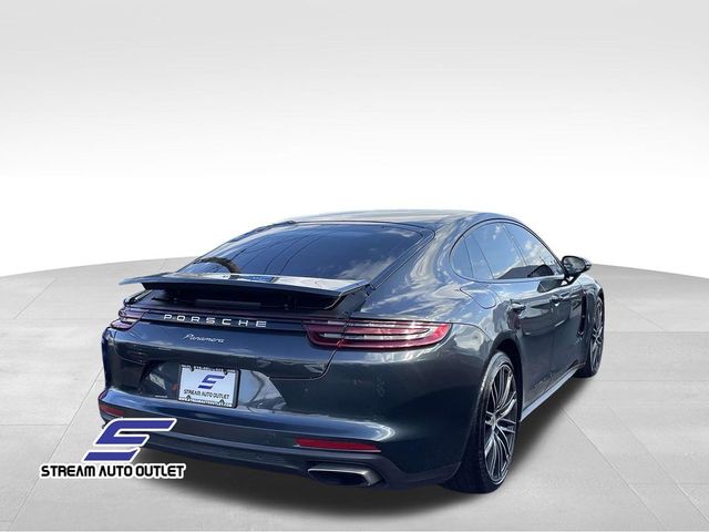 2018 Porsche Panamera Base