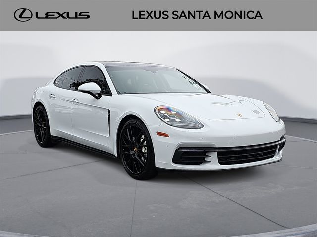 2018 Porsche Panamera 4