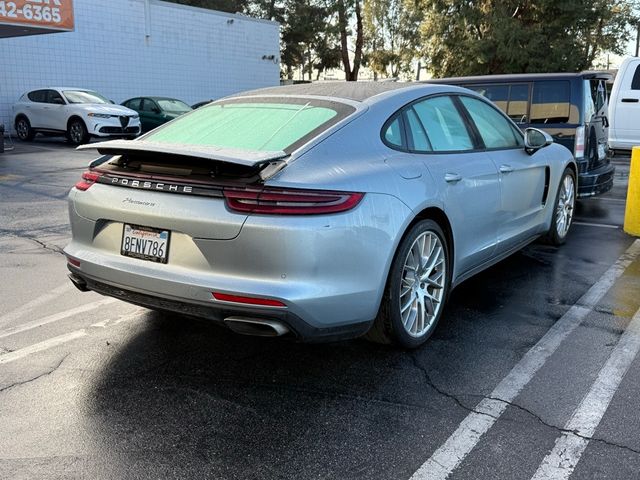 2018 Porsche Panamera 4