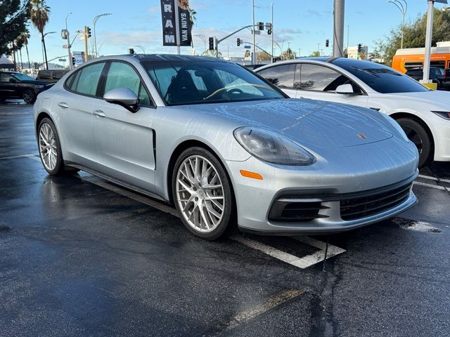 2018 Porsche Panamera 4