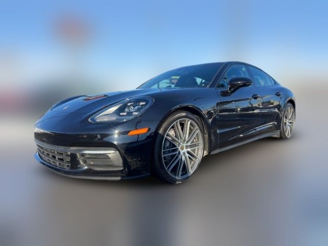 2018 Porsche Panamera 4