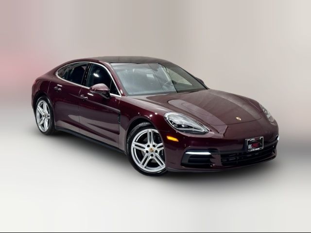 2018 Porsche Panamera 4