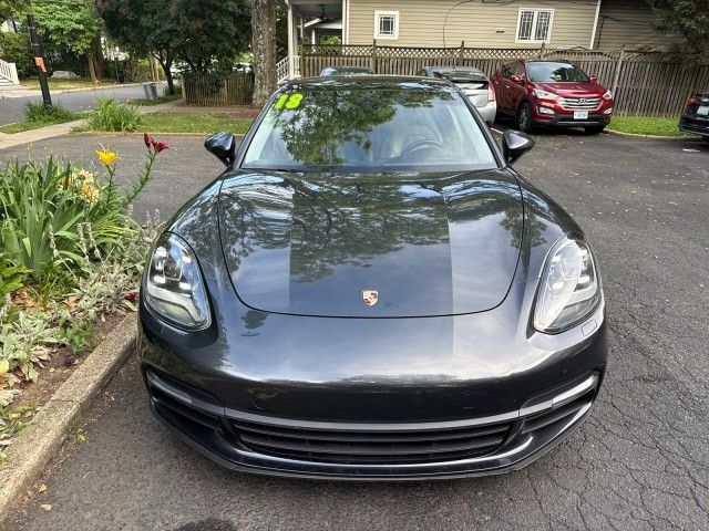 2018 Porsche Panamera 4