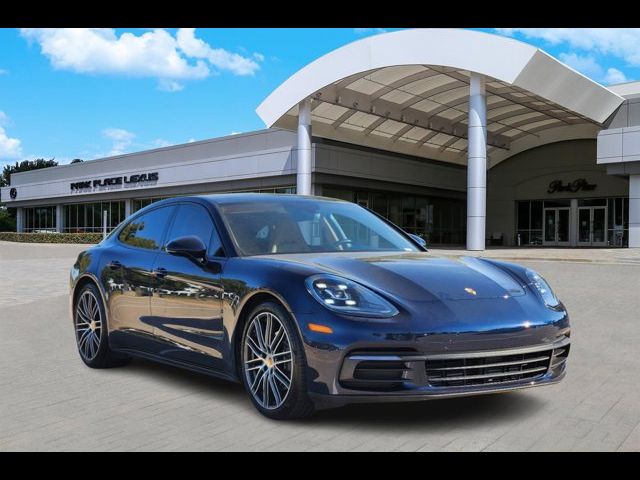 2018 Porsche Panamera 4