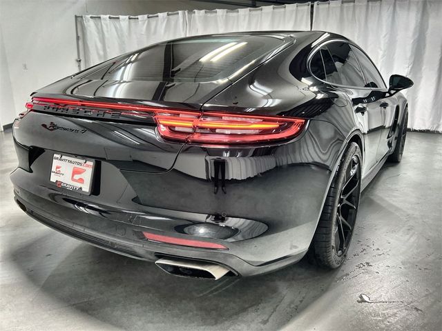 2018 Porsche Panamera 4