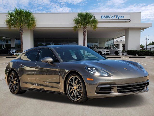 2018 Porsche Panamera Base