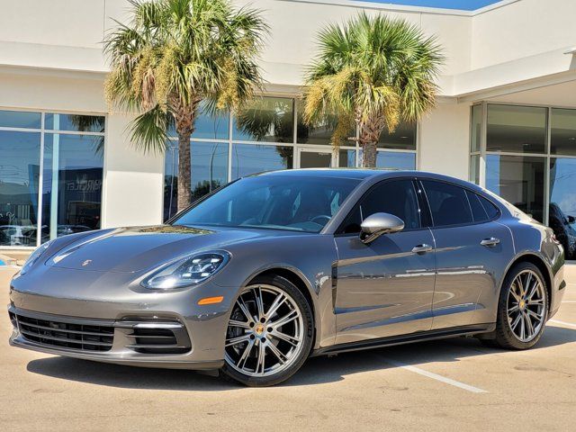 2018 Porsche Panamera Base