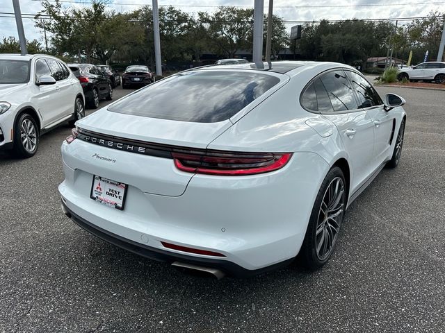 2018 Porsche Panamera 4