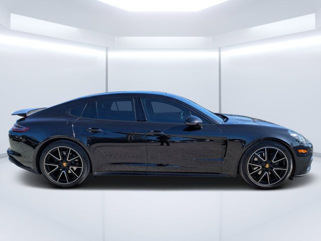 2018 Porsche Panamera 4