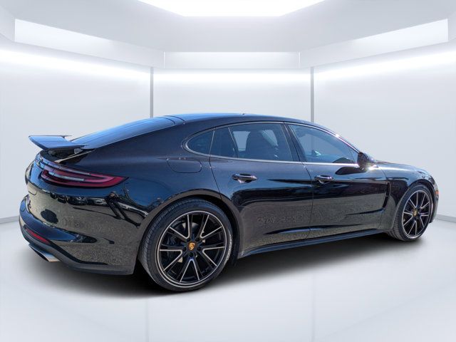 2018 Porsche Panamera 4